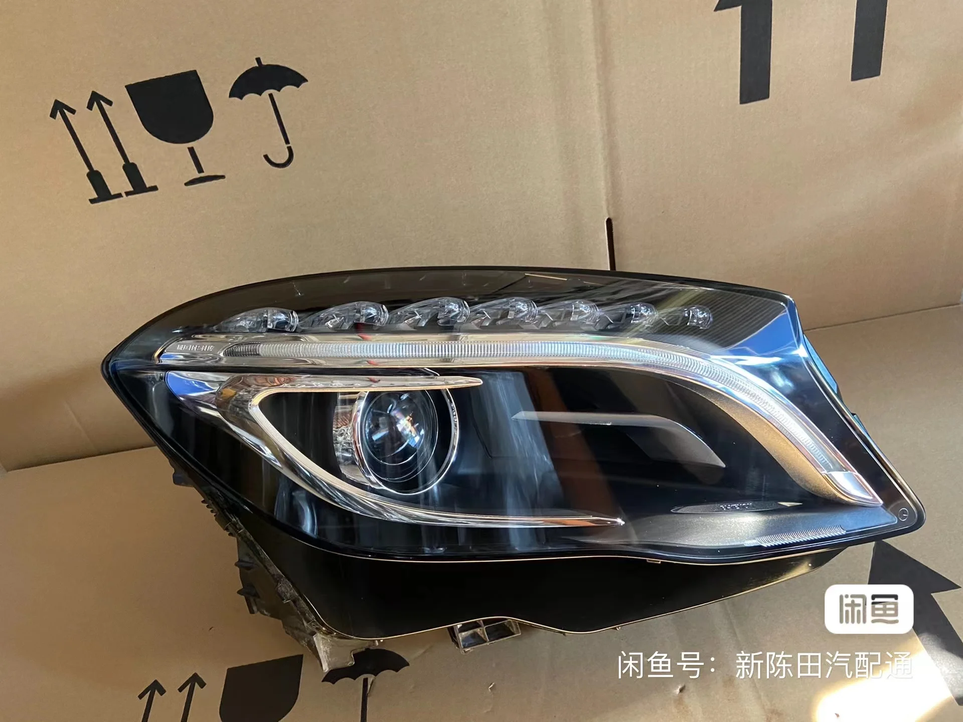 Suitable for Benz W156 Headlight  GLC GL200 Headlight assembly  Original headlight 16-19 Years