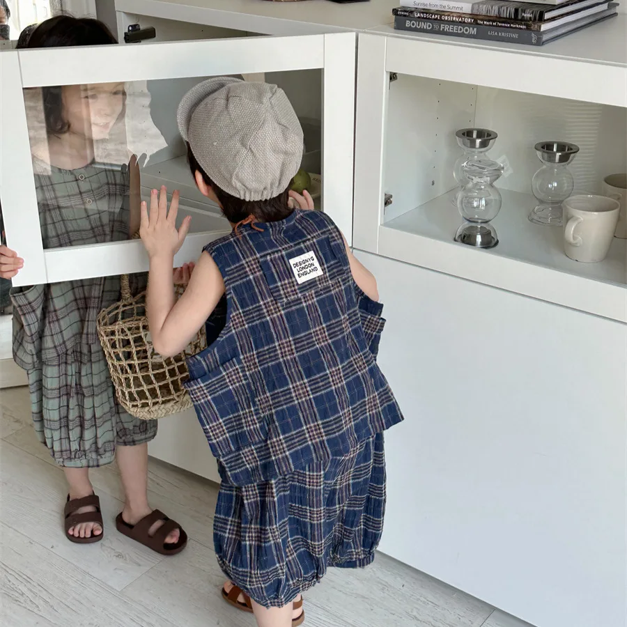Children's 2025 Summer New Children's Checkered Cotton and Hemp Vest Baby Lantern Pants Two Piece Middle Pants Set