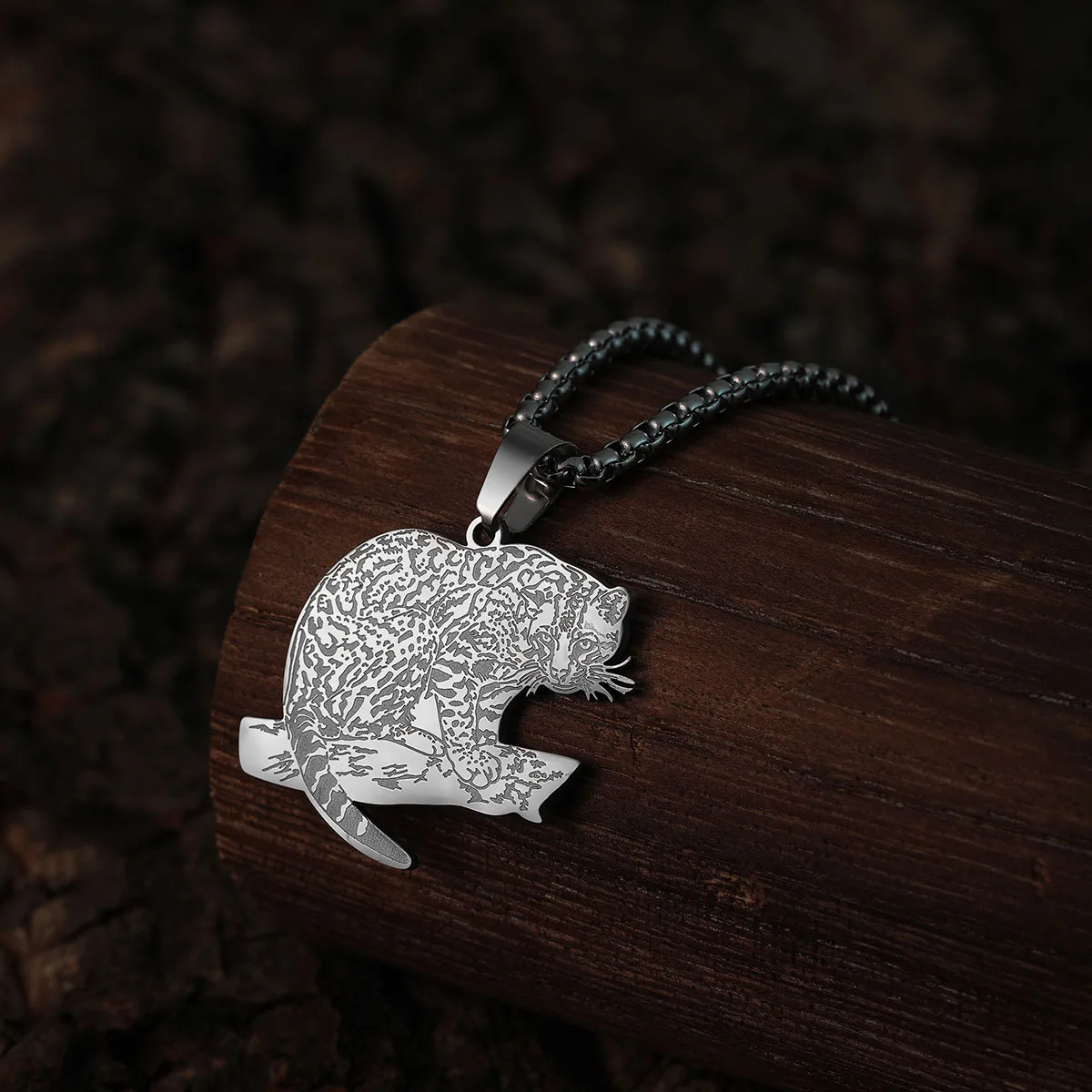 Chandler Tiny Punk Animal Ocelot Charm Necklace Women Men Stainless Steel Jewelry Vintage Pendant Necklace Gift