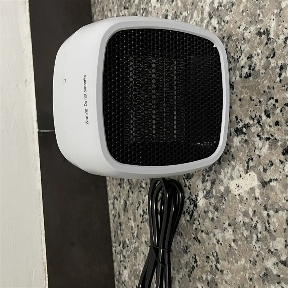 Delighted- Desktop Heater Household Square Small Electric Heating Fan Office Portable Speed Heating Heater EU Plug