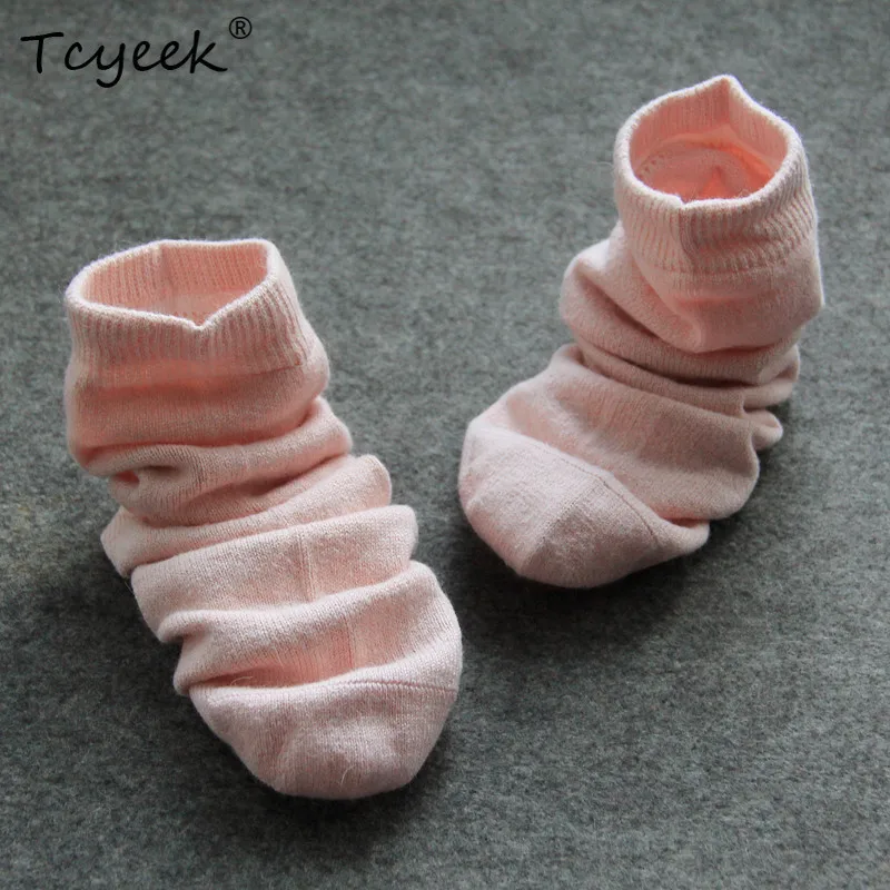 

Tcyeek, 3PCS Natural Silk Cashmere Blended Socks, Women Warm Sock, Cartoon Embroidery Socks, 2024 Autumn Winter P48361QM