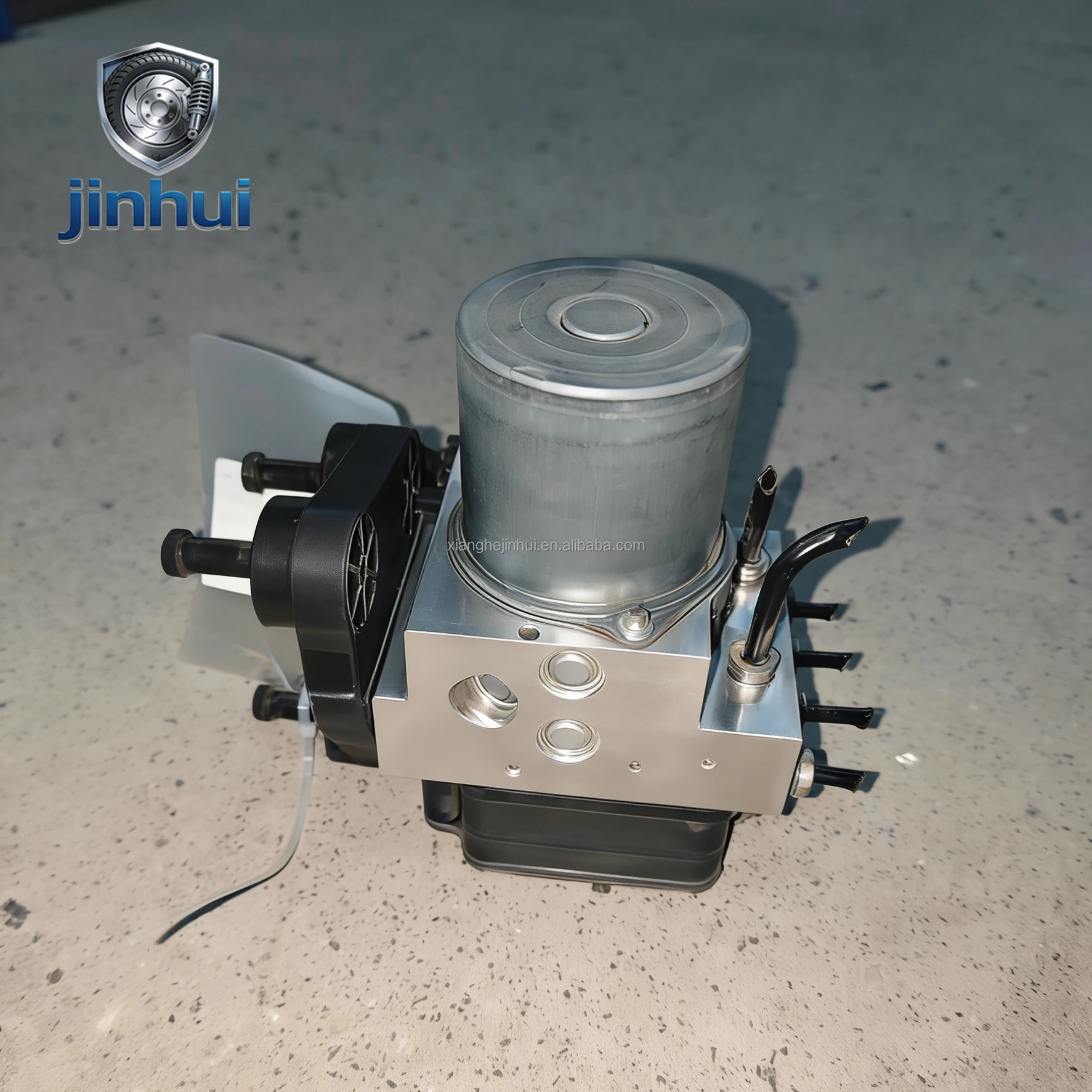 

ABS Pump Anti-lock Braking System Brake Module W205 C63AMG Clutch Master Cylinder OE 2054311300 High Quality