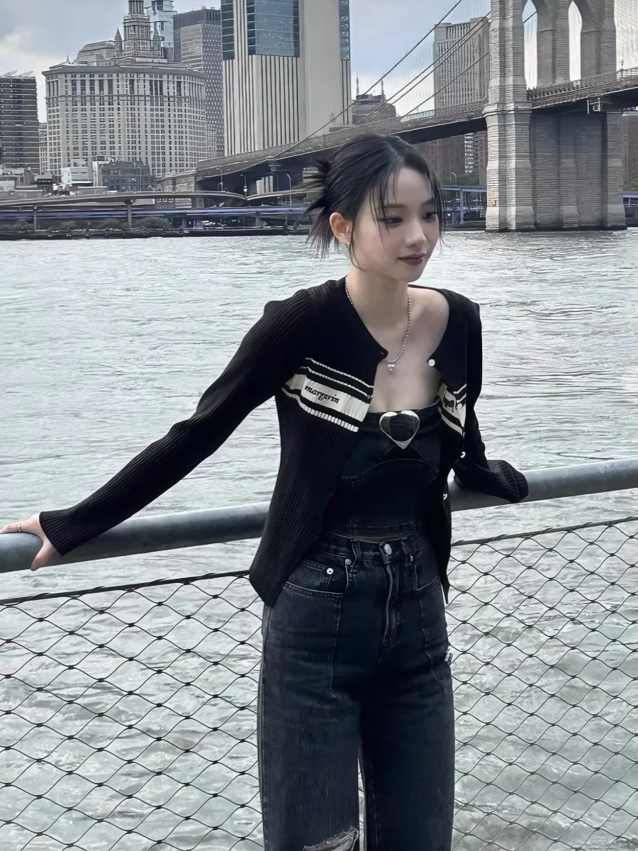 

Сексуальный облегающий вязаный топ-кардиган для женщин с вышивкой и цветными вставками из хлопка, полиэстера и спандекса. Летняя мода.