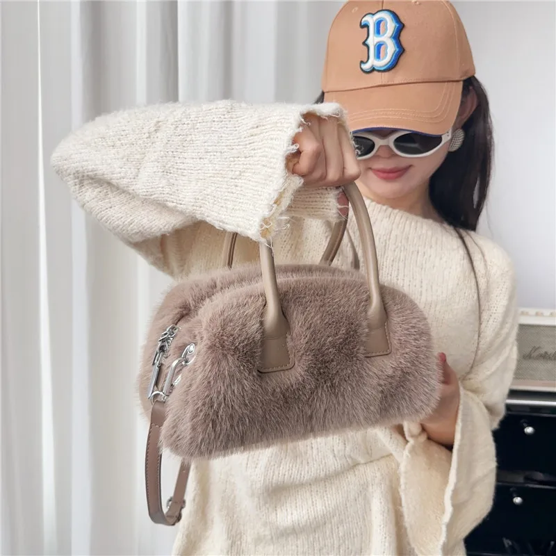 New Winter Faux Fur Women Box Small Tote Crossbody Bags Luxury Design Soft Plush Female Handle Shoulder Bag Furry Fluffy Handbag