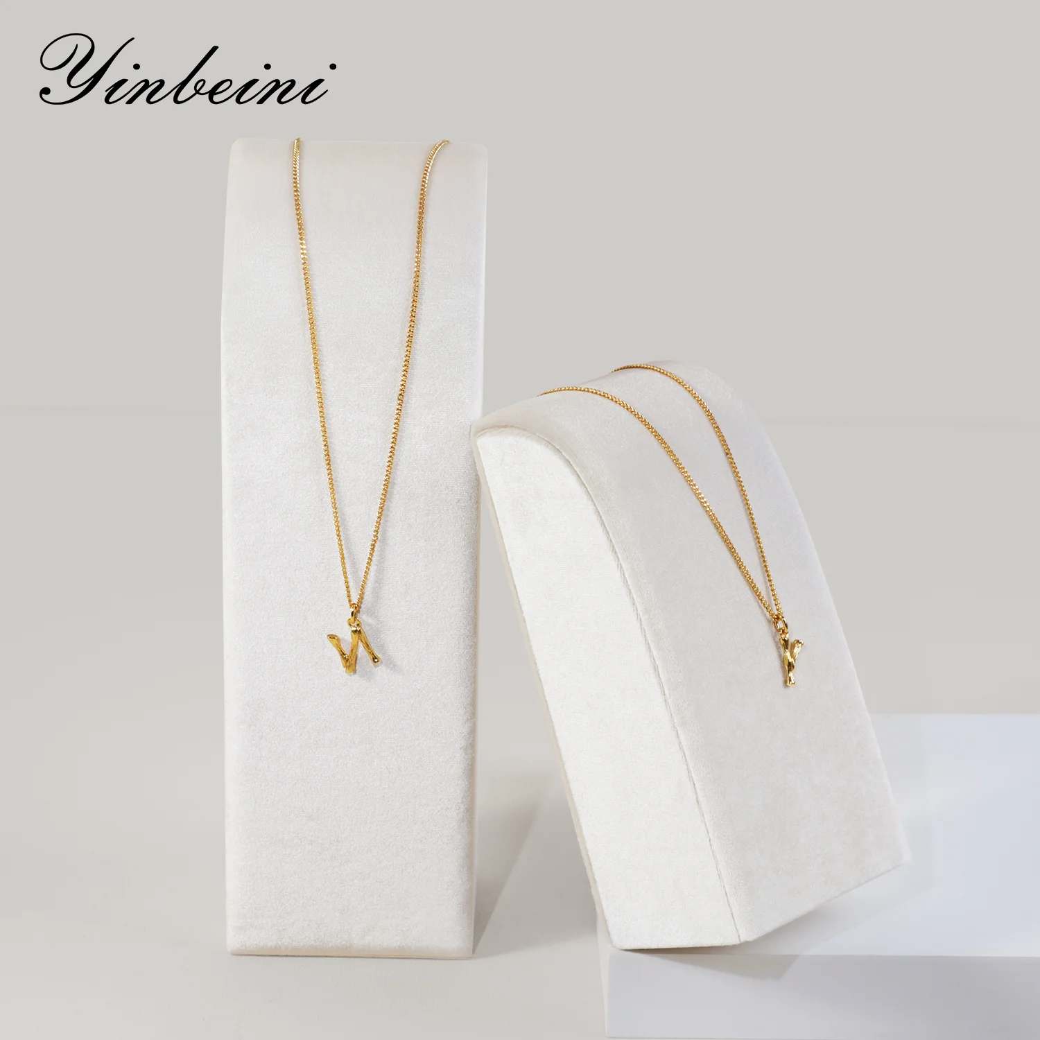 

Yinbeini High-end Velvet Necklace Display Stand Jewelry Display Stand Store Display Props TB031