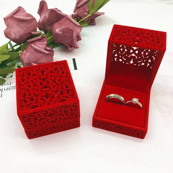 2024 Hollow Red Velvet Ring Box Couple Double Ring Bearer Box for Wedding Engagement Gift Favor Jewelry Organizer Packing Boxes