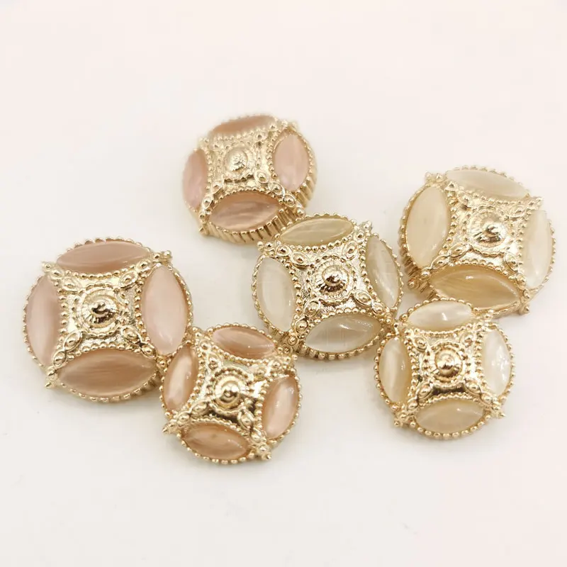 10 Stück 18/20,5/22,5 mm goldene Vintage-Metallknöpfe für Kleidung, Nähzubehör, Nähknöpfe, Manteldekorationen, DIY-Näharbeiten – Detail 4