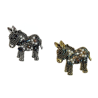 Imitation Pearl Donkey Brooch Exquisite Light Luxury Retro Niche Cartoon Cute Pony Versatile Pin Accessories