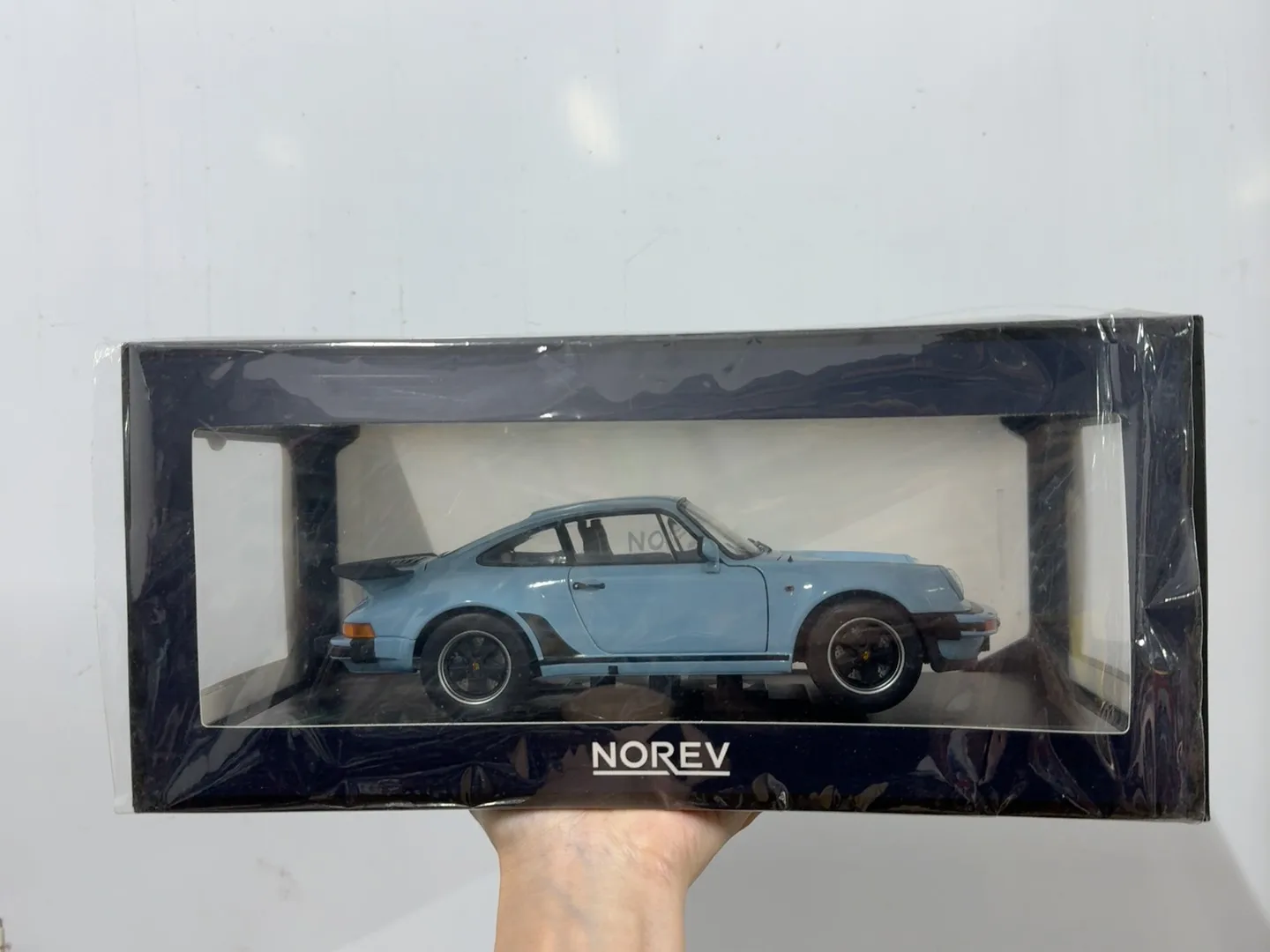 

Старая коробка, литая под давлением Norev, масштаб 1/18, 930 Turbo Porsche 911, модель автомобиля из сплава, Коллекционная игрушка, подарок, сувенир, украшение для дисплея