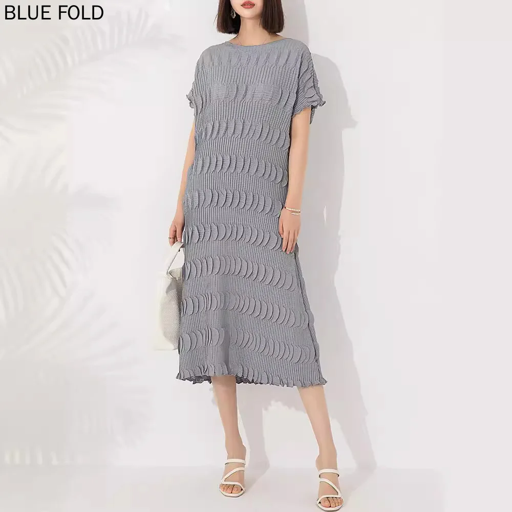 

MIYAKE-Pleated Mid-length Dress, Monochromatic, Handmade, Lotus Leaf Pleats, High-Grade, Round Neck, Pullover, New, Summer