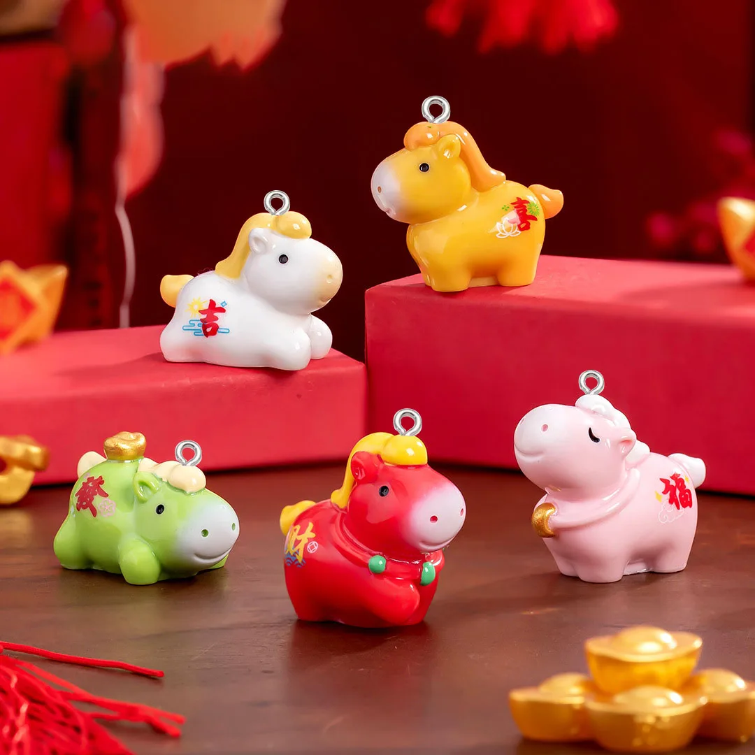 

5pcs New Year 3D colorful horse resin pendant diy handmade Jewelry decorative accessories making for Keychain Desktop ornament