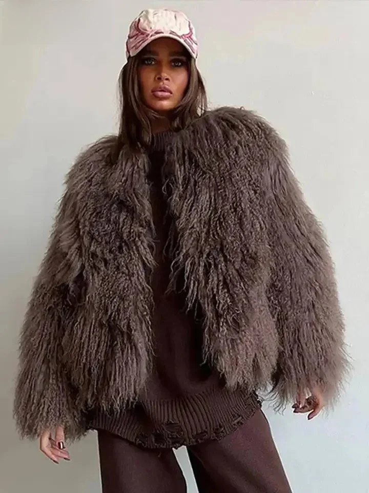 DEAT Fashion Brown Faux Fur Coat Women's Round Neck Loose Long Sleeves Thick Plush Short Jacket Winter New 7A1041