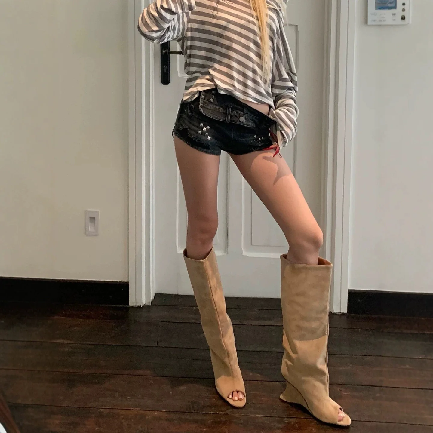 Summer Women American Retro Goblin Core Low Rise Jean Shorts Y2K Harajuku Dark Academia Korean Kpop Chic 2000s Denim Hot Pants view 4