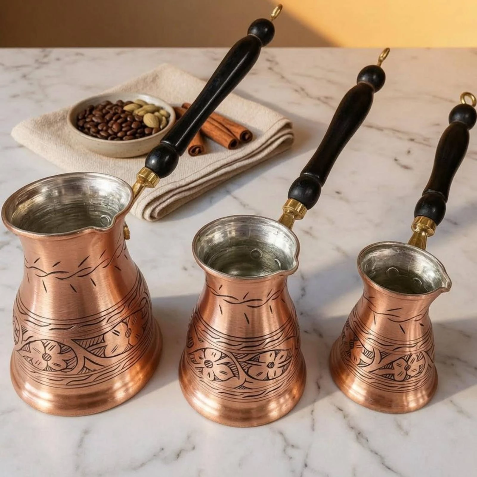 

Copper Coffee Pot Black Handle Engraved Copper Pot Kitchenware Floral Pattern for Home Brewing
