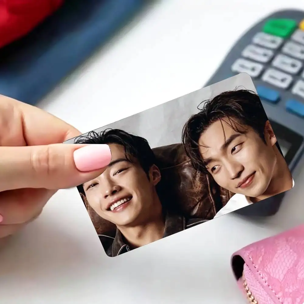 Celebrity Woo D-Do H-Hwan   4pcs 1Set Card Stickers Small Waterproof Chip 4PCS Card Sticker Anti-Scratch