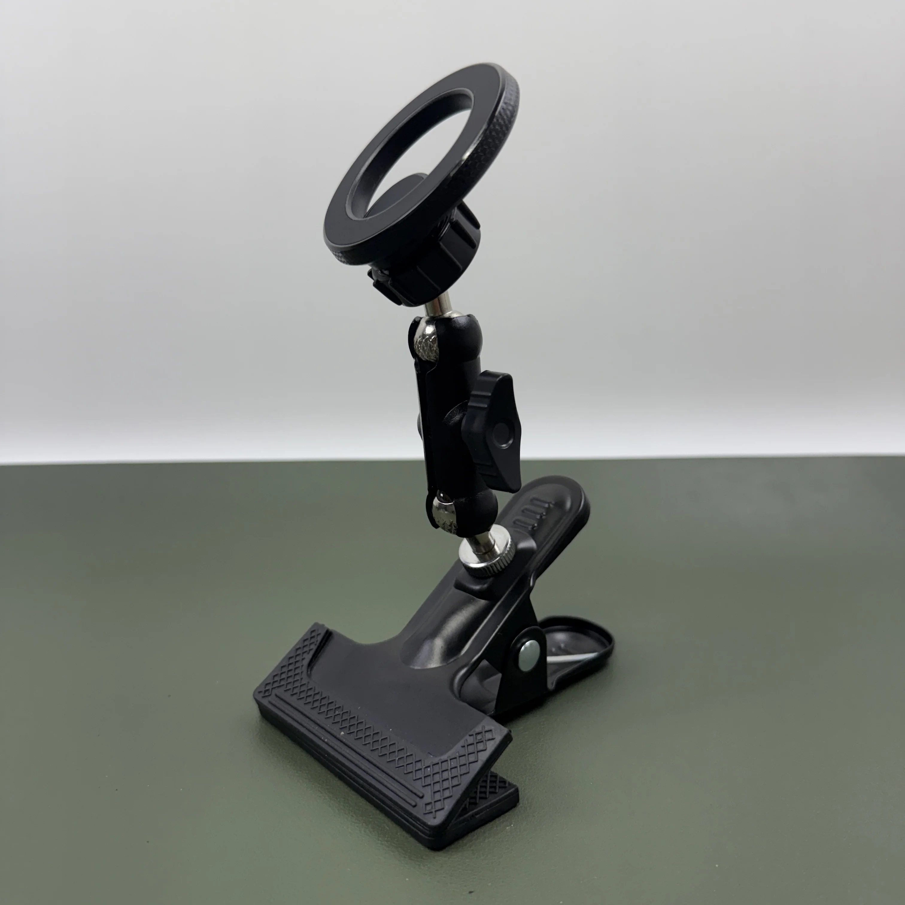 

Universal Desktop Clamp 360 Rotation Metal Joint Magnetic Suction Head Powerful Clip for Angle Control