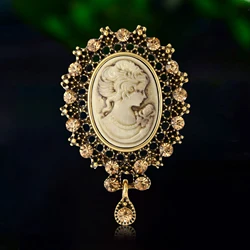 Pearl Beautiful Girl Head Brooches for Women Enamel Ladies Figure Pins Event Funny Luxury Gifts New Year Friends Decoration