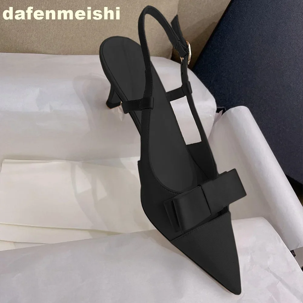 Boog Holle Vrouwen Hoge Hakken 2026 Zomer Nieuwe Stijl Puntschoen Naaldhak Zijden Teen Sandalen Slingback Terug Strap Schoenen