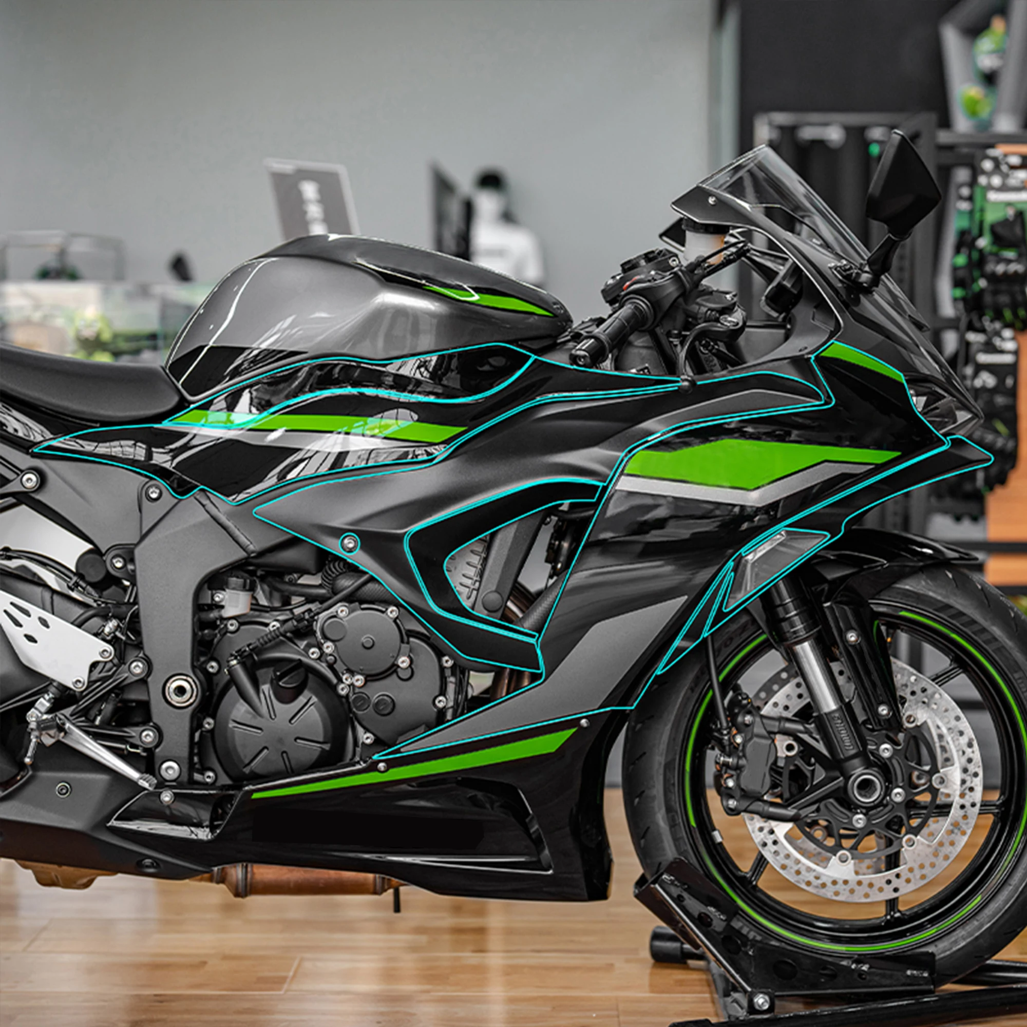 adesivo-protettivo-invisibile-antigraffio-per-serbatoio-moto-kawasaki-zx6r-2024-2026