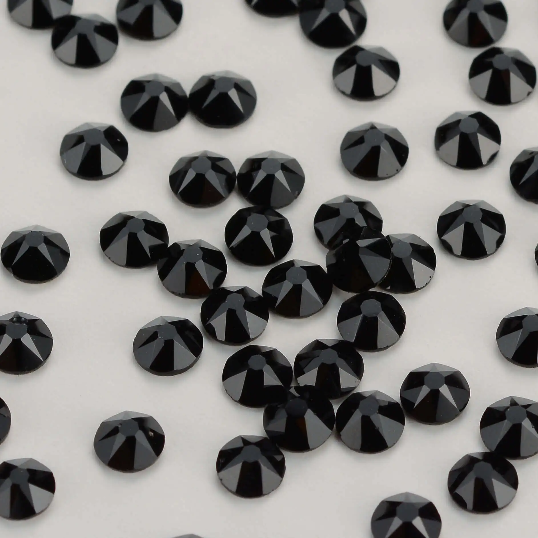 QIIY SS10-SS30 Black High Quality 2088 Rhinestones Crystal 8 Big 8 Small Flatback Stone DIY Crafts Nail Art Accessories