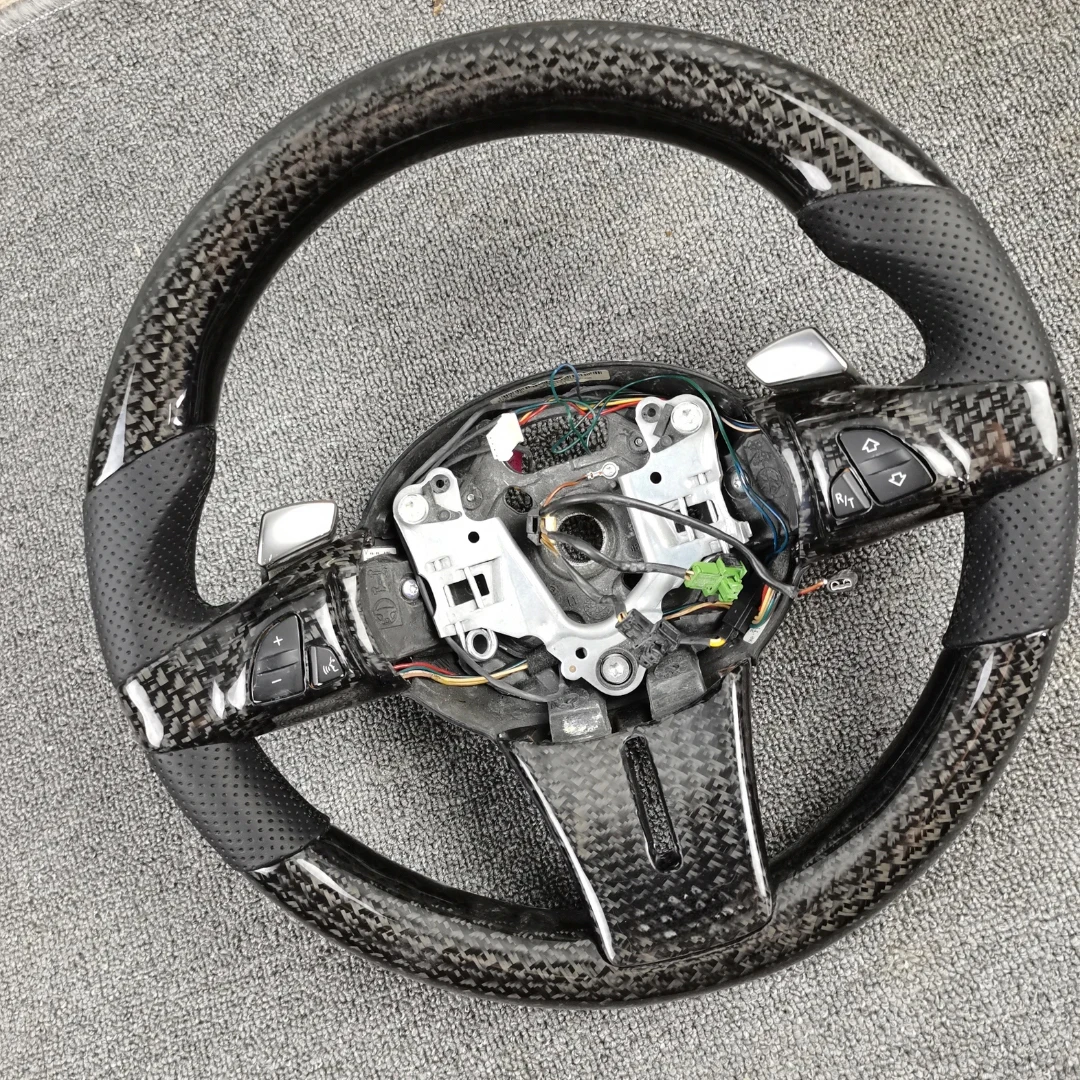 Carbon Fiber Steering Wheel with LED for BMW Z4 E84 E83 E85 E86