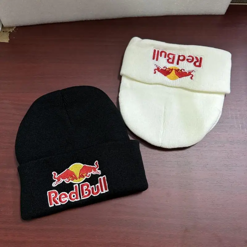 

Шапка-писсуар Red Bull без полей Вязаная зимняя шапка с вышитыми буквами Red Bull Мужская и женская теплая шапка