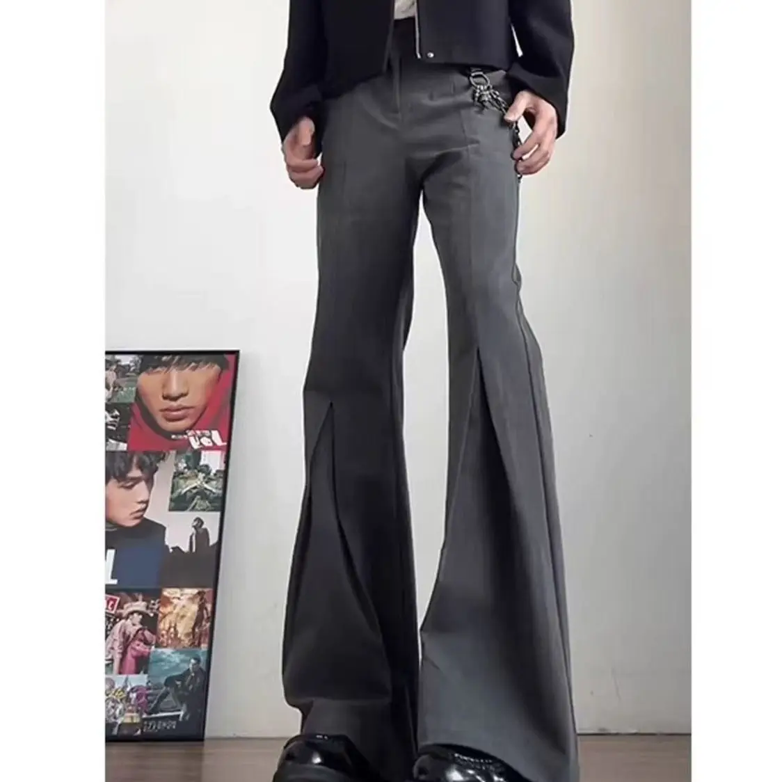 Spring 2026 New Pleated Trousers Simple Straight Slightly Pulled Casual Trousers Design Sense Men’s Luxury Classic Trousers