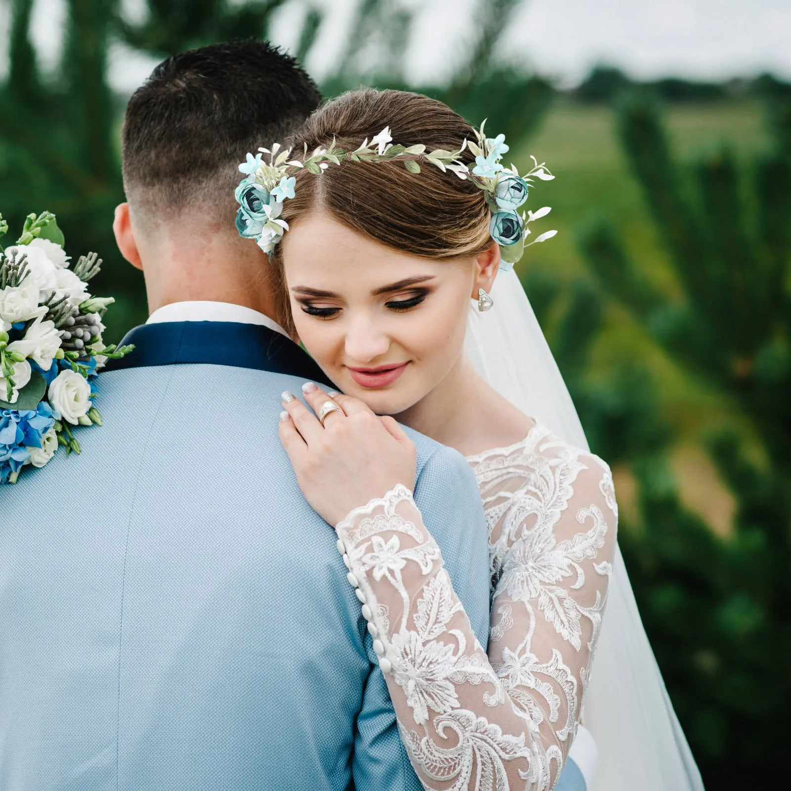 

Ultra Lightweight Flower Decorative Headband For Women Natural Imitated Petal Design All-Day Comfort Wear Hair Accessory Bridal