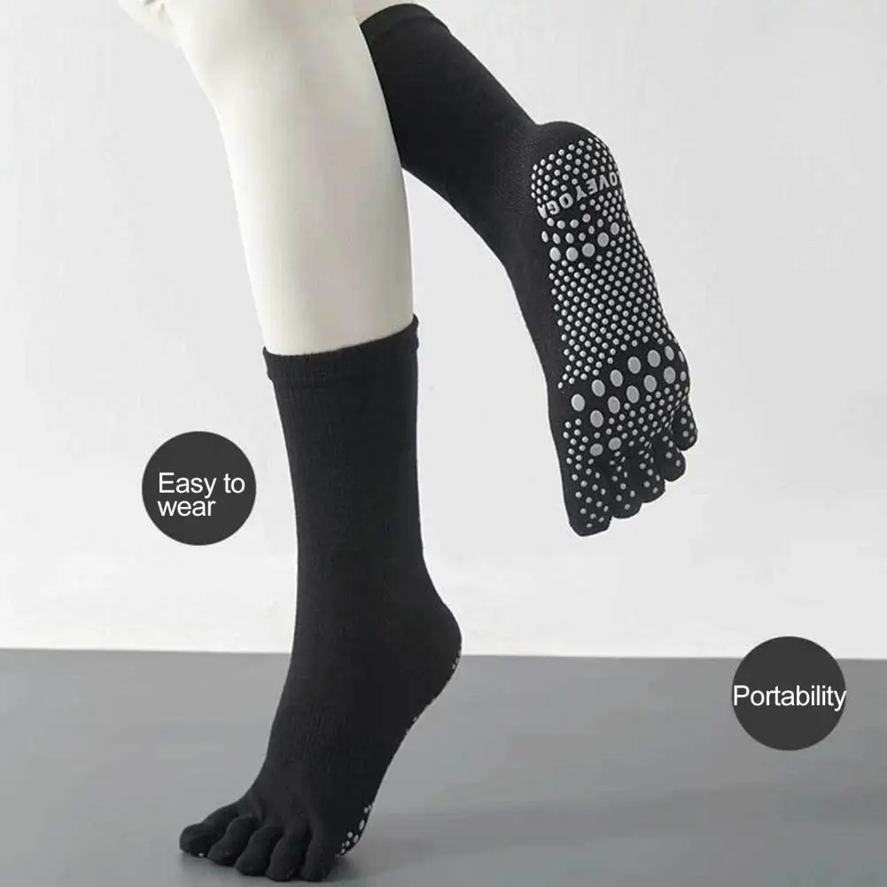 

Non-slip Yoga Socks Breathable Yoga Toe Socks with Non-slip Gripper for Ballet Dance Fitness Pilates Moisture-wicking for Gym