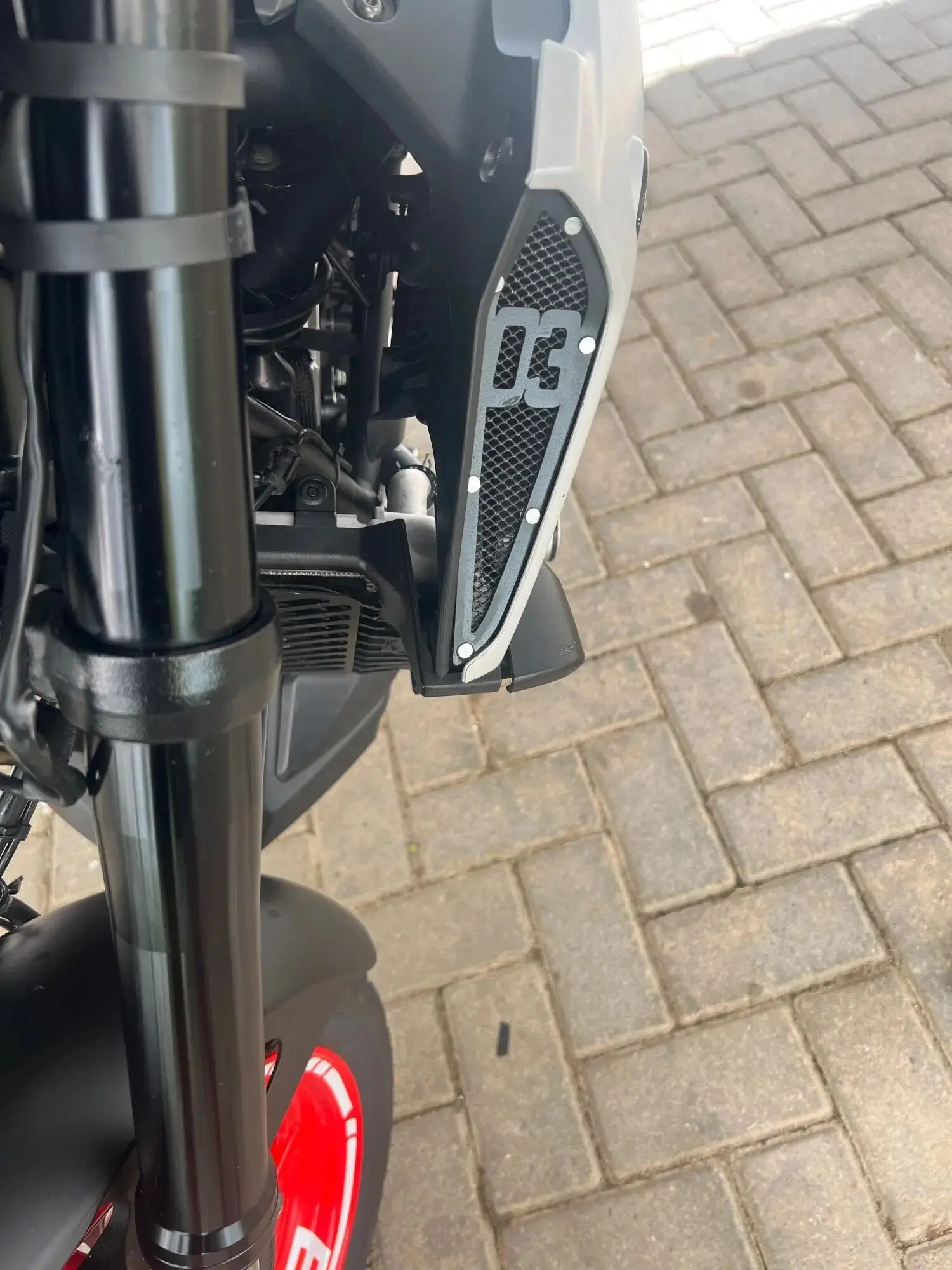2023 mt03a Motorcycle Intake Cover For YAMAHA MT03 2020-2022 MT-03 Fuel Tank Air Intake Mesh Inlet Decoration Guard Accessories