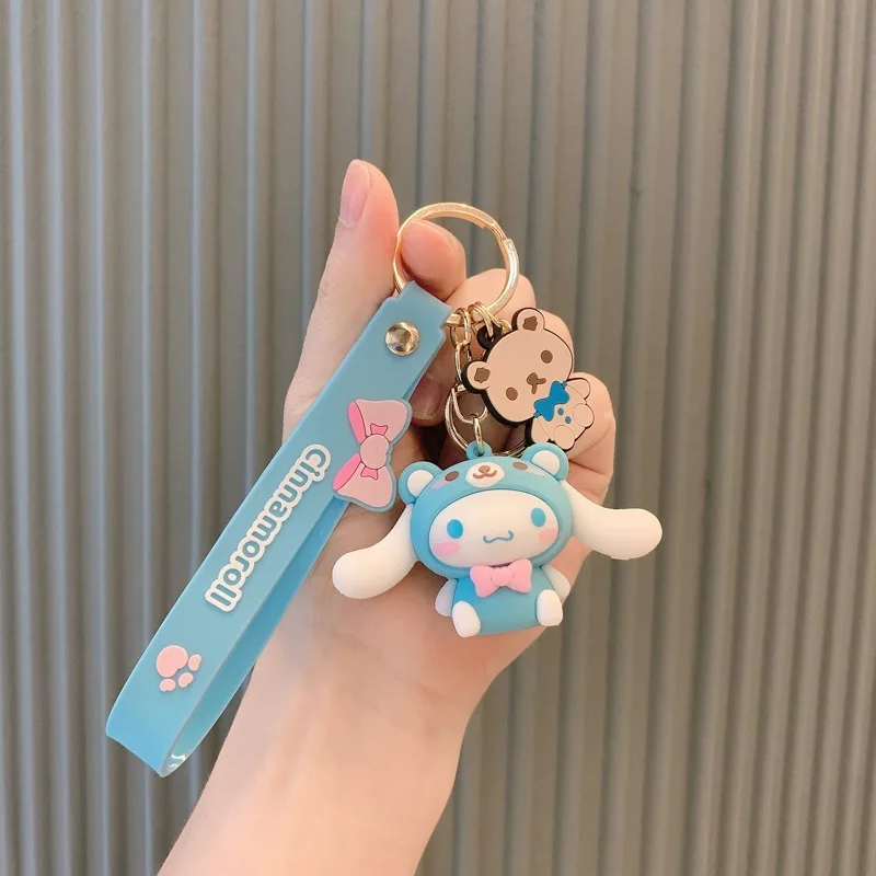 Hello Kitty My Melody Kuromi Cinnamoroll Kawaii พวงกุญแจแฟชั่นจี้ tas anak perempuan เด็กผู้ชายน่ารักตุ๊กตาของเล่นเด็ก kado ulang tahun