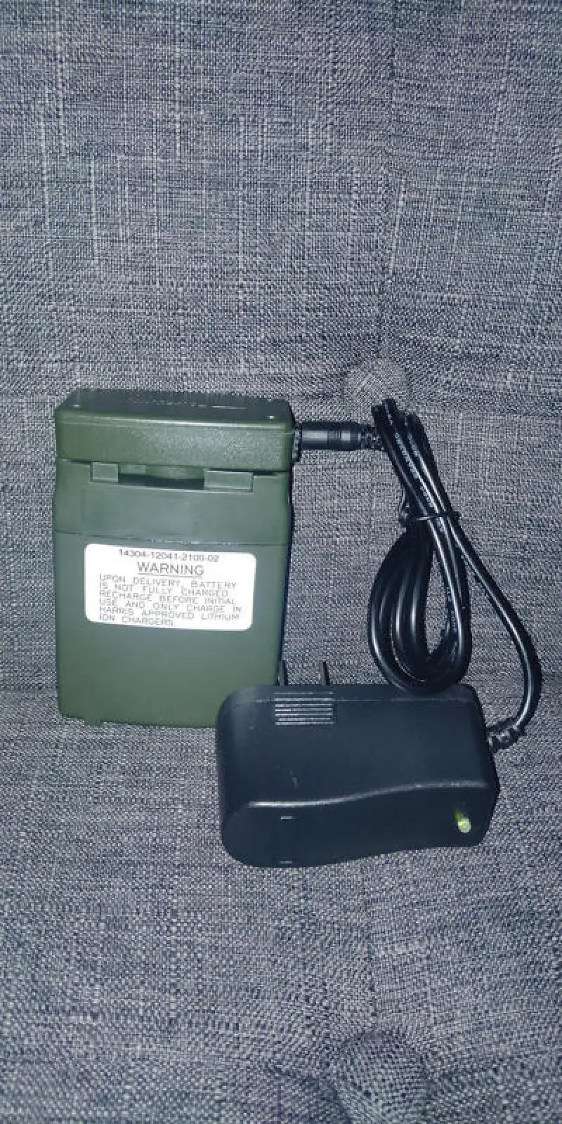 outdoor-prc-152-uv-walkie-talkie-battery-dedicated-charging-converter