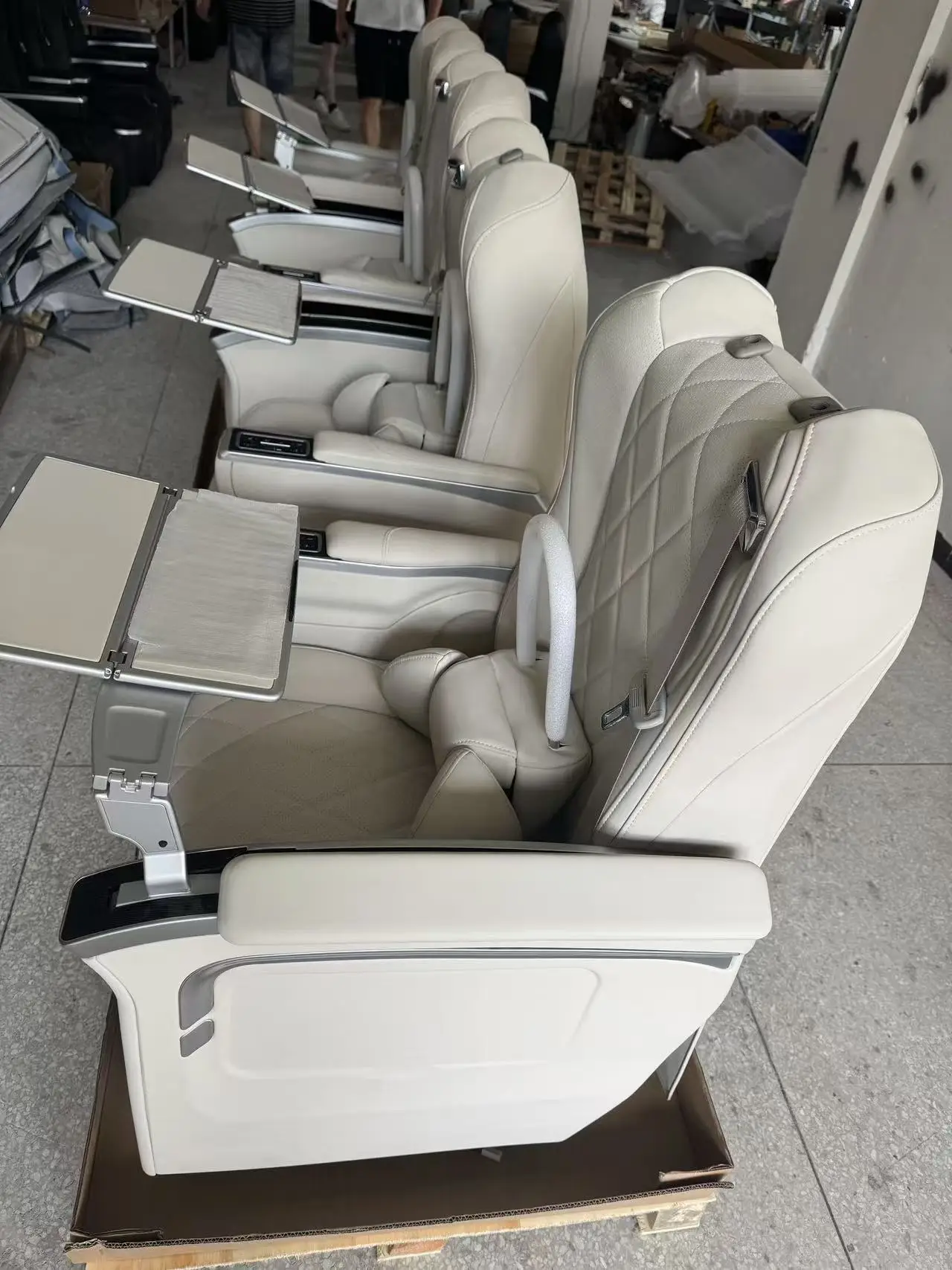 Car Vip Mpv Captain Seat Car Aviation Seat for Van Luxury Auto Seats