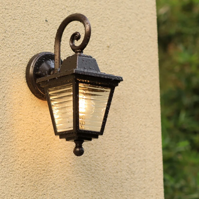 Retro lampa zewnętrzna wodoodporna ściana nowoczesna willa ścieżka ogrodowa brama lampy proste oświetlenie domu E27 korytarz balkon