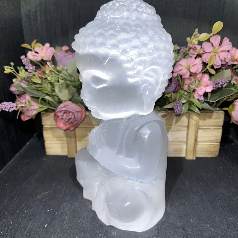 Kindfull White Selenite Buddha Carvings Healing Stone Quartz Selenite Buddhas for Fengshui