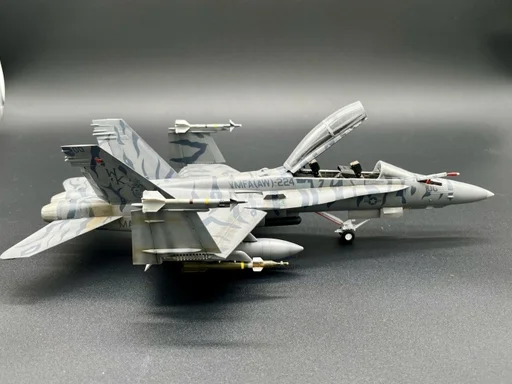 Unassembled 1:48 F/A-18D ATARS Hornet Kinetic K48033 Static Carrier-Based Aircraft Collection Ornament