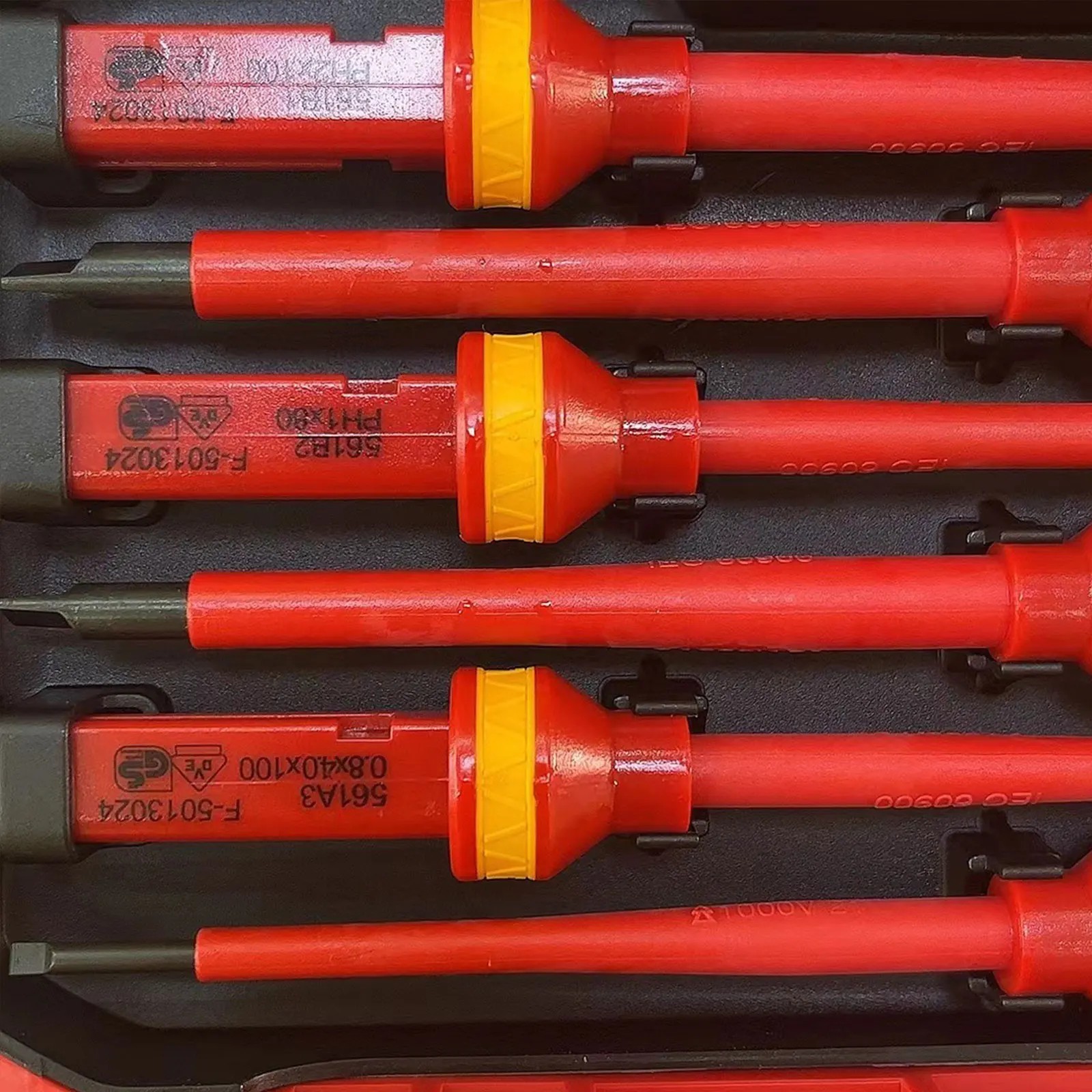 13/pz VDE Set di cacciaviti isolati 1000V scanalato Phillips cacciavite Kit di punte Tester penna elettricisti utensili manuali