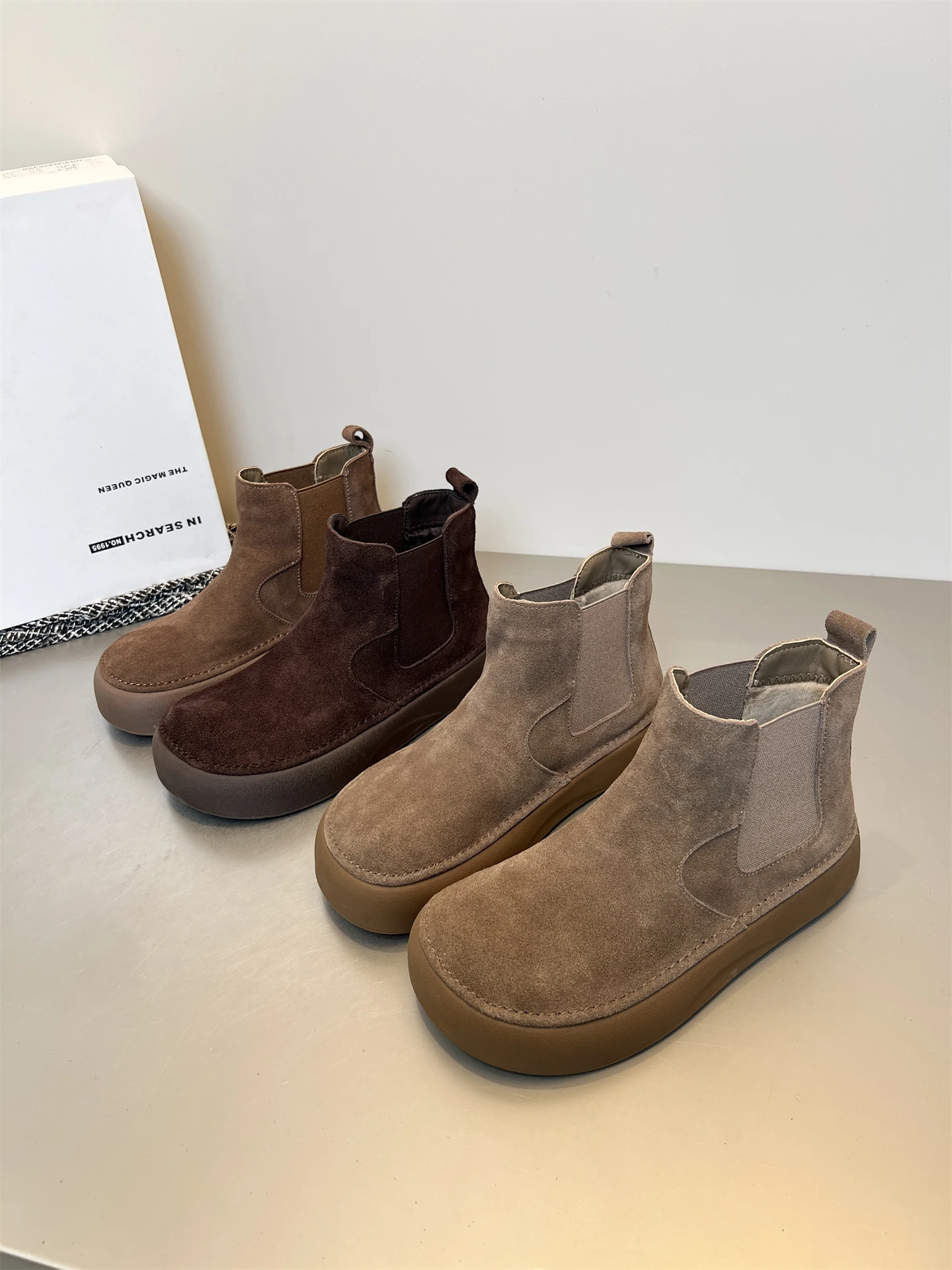 

Женские ботильоны на короткой пряжке в стиле ретро, зимняя обувь без шнуровки на плоской подошве, повседневные женские прогулочные ботильоны с круглым носком, ботинки челси