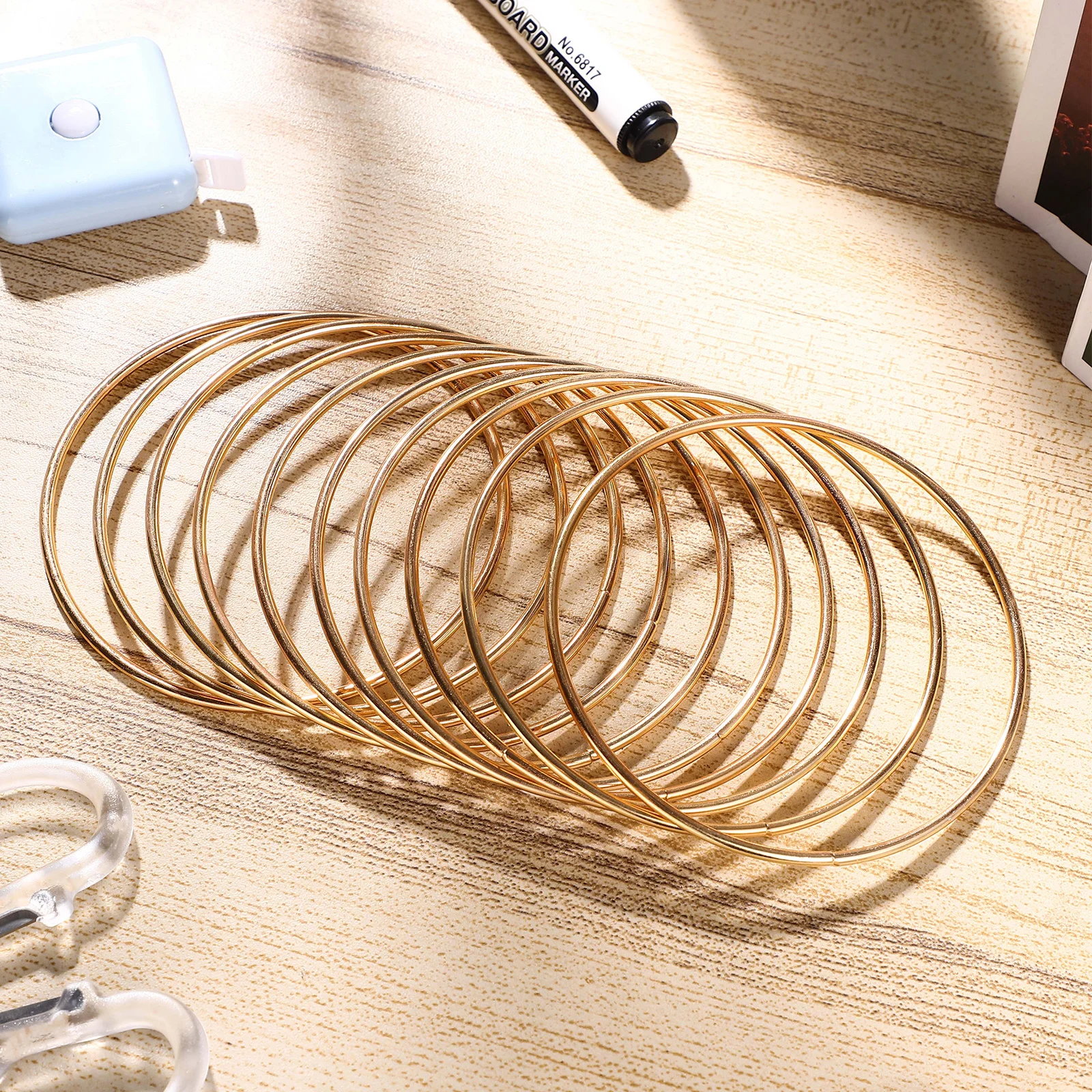 

DIY Dreamcatcher Rings 10pcs Gold Metal Hoops Craft Round Circle for Macrame Wreath Home Wedding Decoration Iron Craft Rings