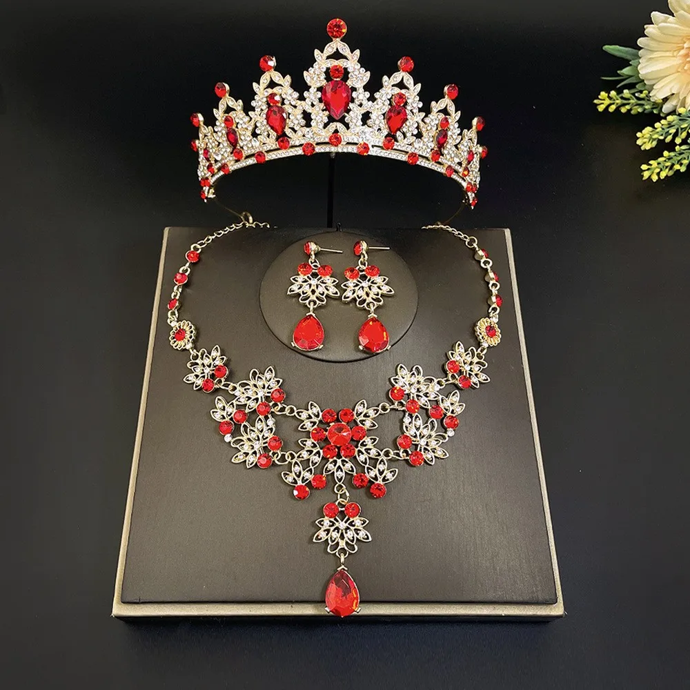

Female Bride Crown Necklace Earrings 3-Piece Set Wedding Accessories