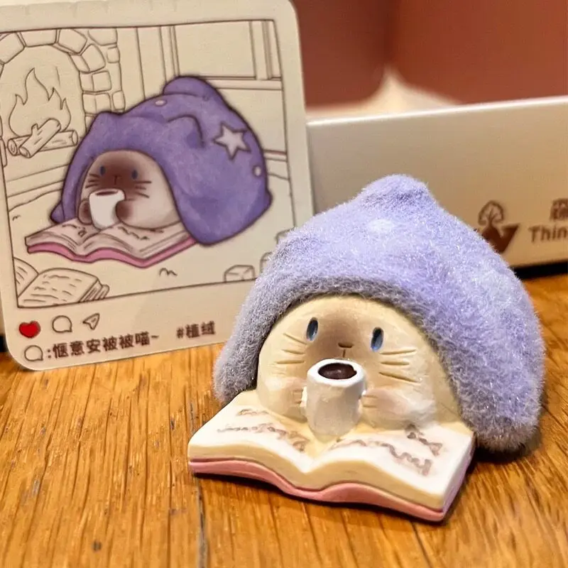 

Star Shaped Siamese Cat Resin Figurine, Genuine Cat Pai Blind Box, Healing Table Ornament, Collectible Toy Gift for Fans