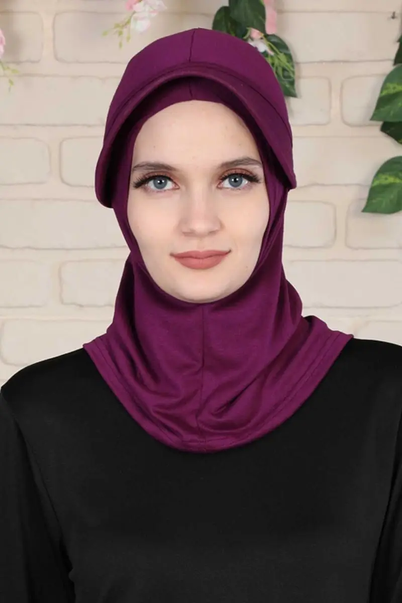 Gorro morado peinado