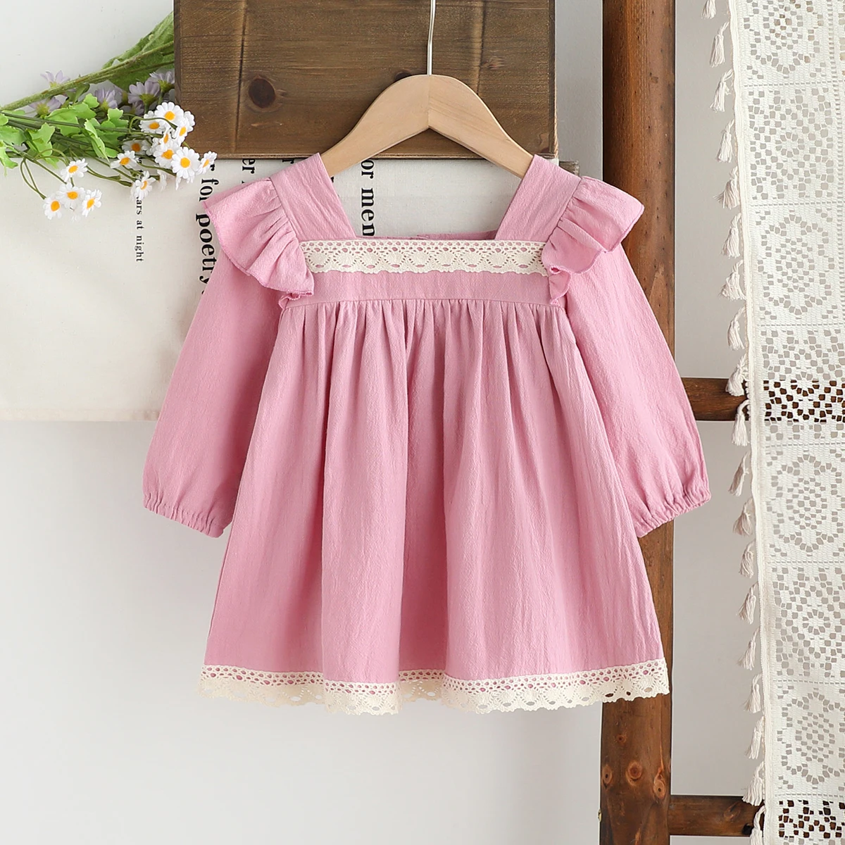 Fashionable baby girl's cute solid color lace trim square neck long sleeve dress for spring and autumn