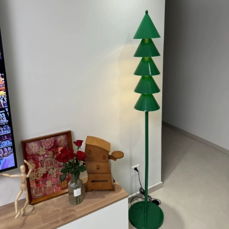 Nordic Christmas Tree Floor Lamp Designer Creative Personality High-end Feeling Living Room Sofa Side Bedroom Decorative Light