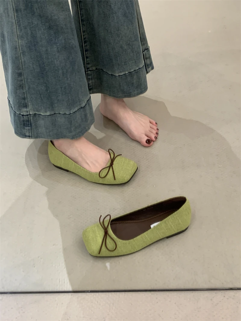 

Woman Flats Flock Ballerina Lightweight Flat Loafers Elegant Soft Sole Mom Shoes for Women Mary Jane Shoes Zapatos De Mujer