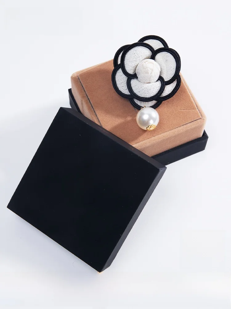 elegant-tea-rose-lady's-brooch-fashionable-workwear-dress-pin-stylish-delicate-versatile-pin-flower-accessory-by-yingzhi-shang