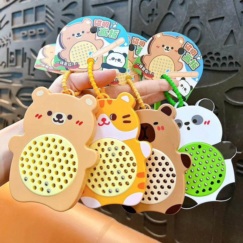 Planche à dessin avec boule en acier magnétique, dessin animé créatif, porte-clés pour étudiants, soulagement du Stress, jouet pratique, planche à dessin mignonne, cadeau