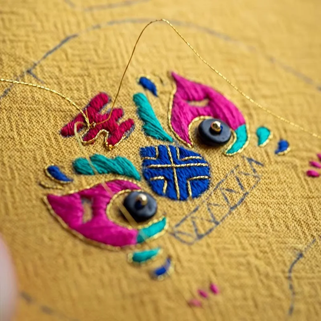 DIY Handmade Traditional Chinese Medicine Fragrant Sachet Bag with Carrying Tiger Necklace Mosquito Repellent for Home Decor