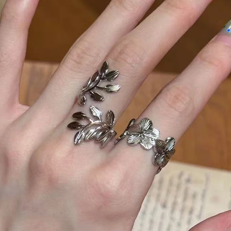 Edelstahl-Blumenblatt-Offener Ring für Frauen Exquisiter Süßer Blumen-Fingerring Vintage Lässiger Alltäglicher Vielseitiger Schmuck Geschenk
