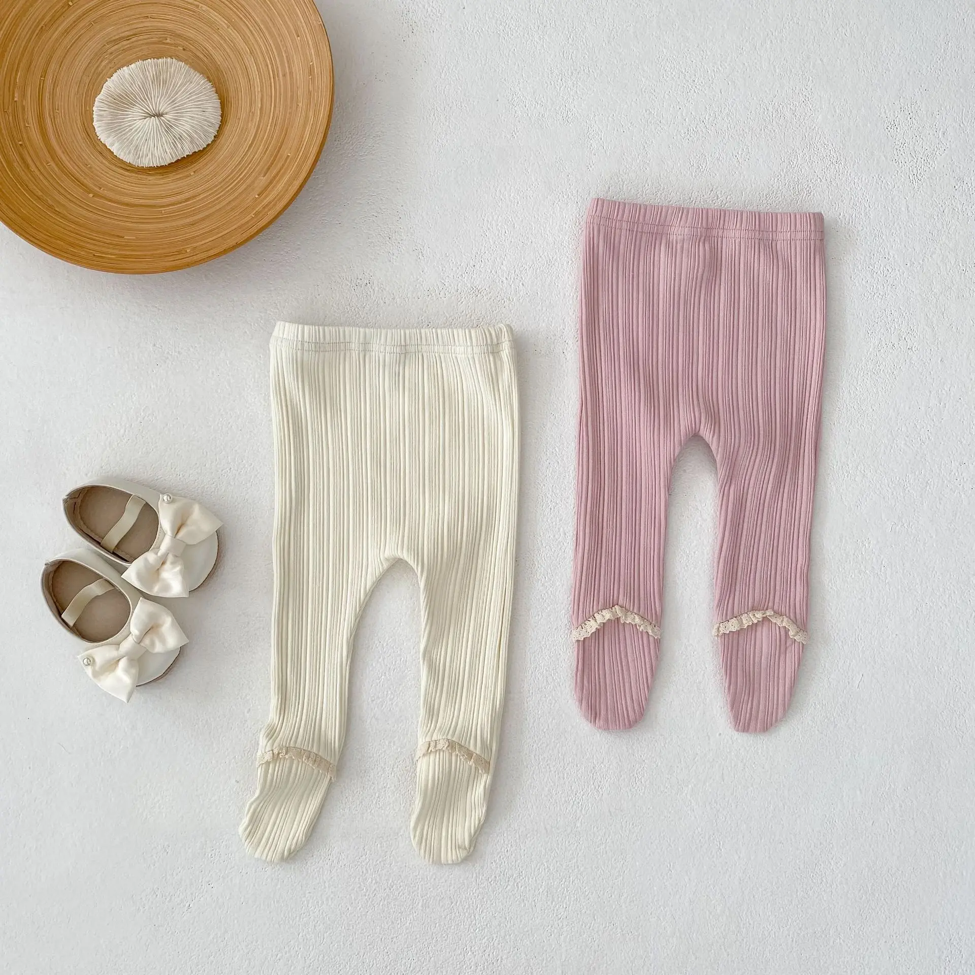 

​​2025 Fall Baby Girls Tights Solid Color Lace Trim Ribbed Knit Leggings Soft Stretch 0-24 Months​